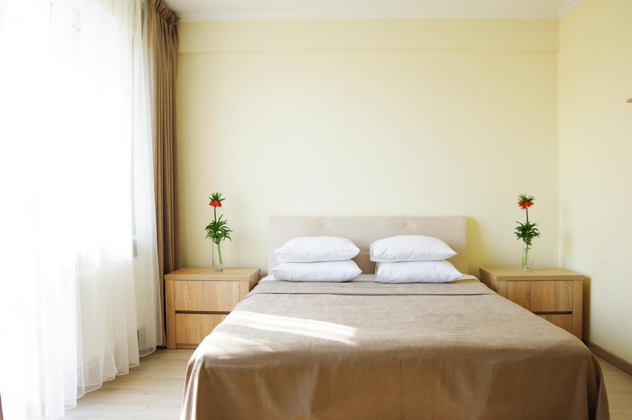 Chiernomorskie Apartamenty Odessa Exterior foto